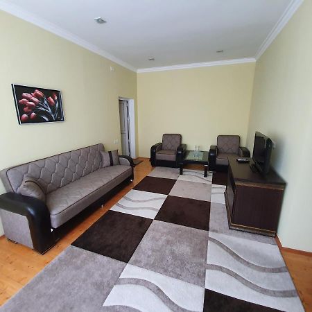 Sheki Avtovagzal Motel Buitenkant foto