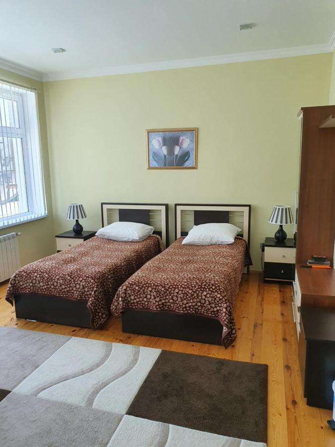 Sheki Avtovagzal Motel Buitenkant foto
